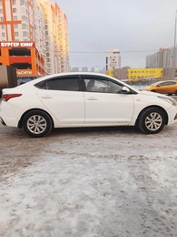 Седан Hyundai Solaris 2017 года, 1155555 рублей, Красноярск