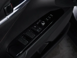Седан Toyota Camry 2023 года, 3999050 рублей, Москва