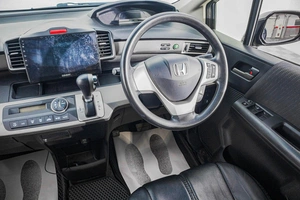 Минивэн Honda Freed 2012 года, 1139000 рублей, Барнаул