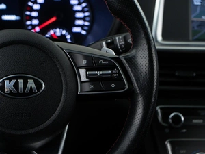 Седан Kia Optima 2019 года, 2098999 рублей, Москва