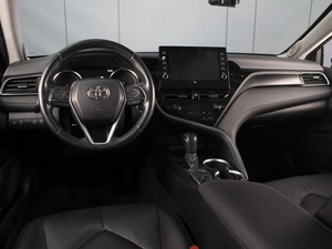 Седан Toyota Camry 2021 года, 3790000 рублей, Омск
