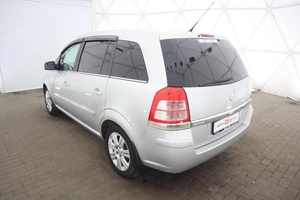 Универсал Opel Zafira 2011 года, 770000 рублей, Орёл