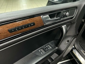 Внедорожник Volkswagen Touareg 2016 года, 3149000 рублей, Красноярск