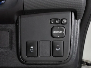 Минивэн Toyota Wish 2012 года, 1579000 рублей, Тюмень
