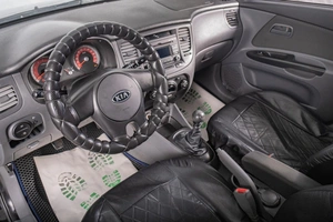 Седан Kia Rio 2011 года, 579000 рублей, Томск