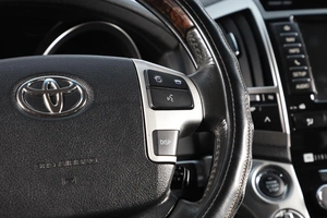 Внедорожник Toyota Land Cruiser 2015 года, 5649000 рублей, Новосибирск