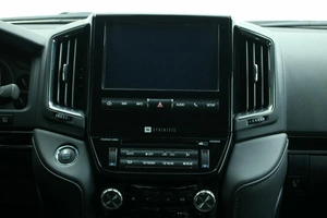 Внедорожник Toyota Land Cruiser 2021 года, 9360000 рублей, Красноярск
