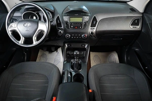 Внедорожник Hyundai ix35 2015 года, 1199000 рублей, Тюмень