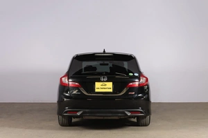 Хетчбэк Honda Jade 2015 года, 1309000 рублей, Новосибирск