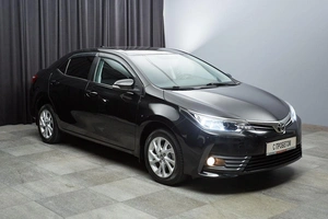 Седан Toyota Corolla 2017 года, 1499000 рублей, Красноярск