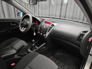 Хетчбэк Kia Ceed 2012 года, 779000 рублей, Красноярск