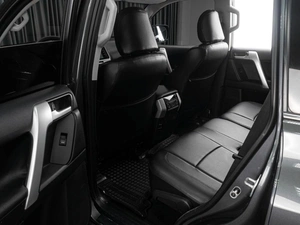 Внедорожник Toyota Land Cruiser Prado 2017 года, 3777000 рублей, Тюмень