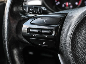 Седан Kia Rio 2018 года, 1379000 рублей, Кирилловка