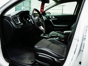 Универсал Kia Ceed 2021 года, 1899000 рублей, Красноярск