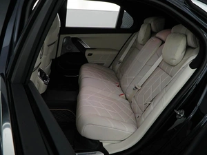 Седан BMW i7 2022 года, 12798999 рублей, Москва