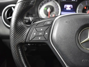 Хетчбэк Mercedes-benz A-класс 2013 года, 1406700 рублей, Казань