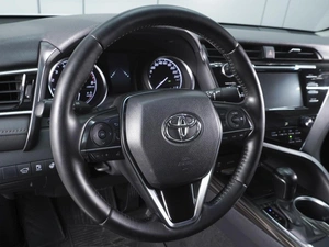 Седан Toyota Camry 2021 года, 2820000 рублей, Ростов-на-Дону
