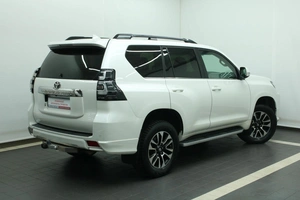 Внедорожник Toyota Land Cruiser Prado 2019 года, 4190000 рублей, Красноярск