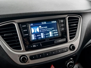 Седан Hyundai Solaris 2019 года, 1550000 рублей, Красноярск