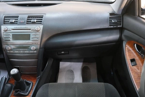 Седан Toyota Camry 2007 года, 949000 рублей, Омск