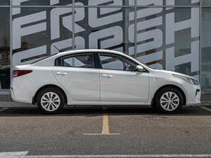 Седан Kia Rio 2018 года, 1520000 рублей, Краснодар