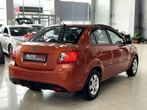Седан Kia Rio 2010 года, 687000 рублей, Солонцы