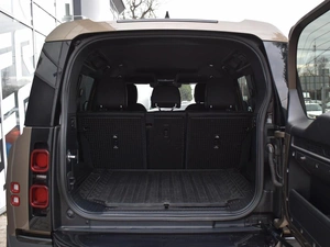 Внедорожник Land Rover Defender 2022 года, 6250000 рублей, Краснодар