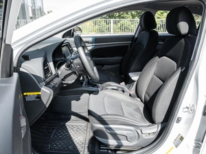 Седан Hyundai Elantra 2017 года, 1188000 рублей, Ставрополь