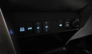 Внедорожник Toyota RAV4 2017 года, 2480000 рублей, Красноярск