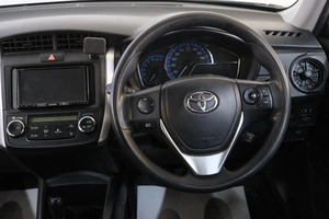 Универсал Toyota Corolla Fielder 2015 года, 1479000 рублей, Омск