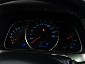 Внедорожник Toyota RAV4 2012 года, 1890000 рублей, Тюмень