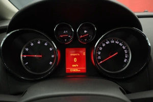 Универсал Opel Astra 2012 года, 995000 рублей, Курск