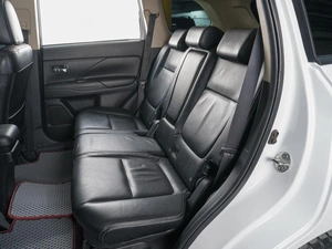 Внедорожник Mitsubishi Outlander 2012 года, 1599000 рублей, Сургут