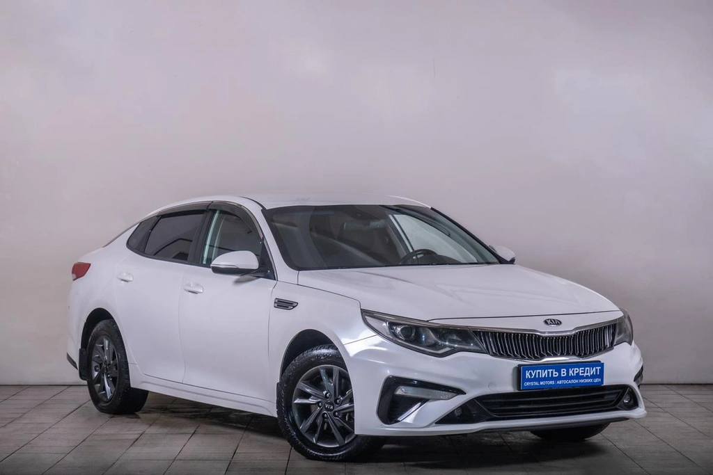 Седан Kia Optima 2018 года, 1499000 рублей, Томск