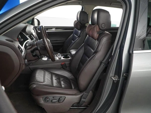Внедорожник Volkswagen Touareg 2015 года, 2500000 рублей, Москва