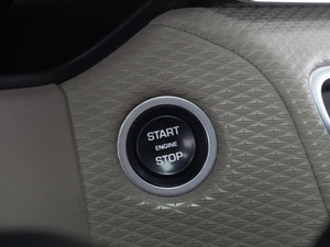 Внедорожник Land Rover Range Rover Velar 2017 года, 4199000 рублей, Тюмень