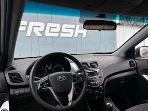 Седан Hyundai Solaris 2015 года, 859000 рублей, Ижевск