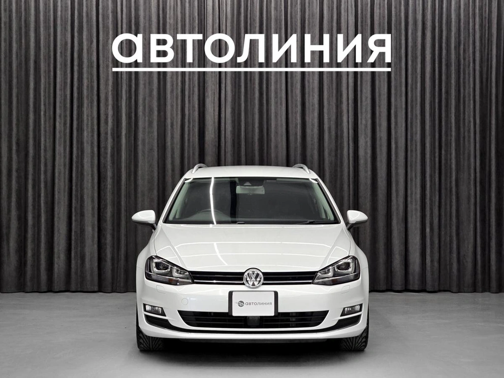 Универсал Volkswagen Golf 2015 года, 1249000 рублей, Красноярск