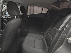 Седан Mazda 3 2018 года, 1349000 рублей, Красноярск