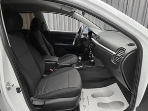 Седан Kia Rio 2018 года, 855000 рублей, Красноярск