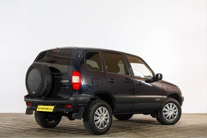 Внедорожник Chevrolet Niva 2005 года, 529000 рублей, Тюмень