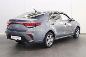 Седан Kia Rio 2017 года, 1310000 рублей, Брянск