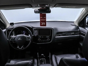 Внедорожник Mitsubishi Outlander 2018 года, 2200000 рублей, Красноярск