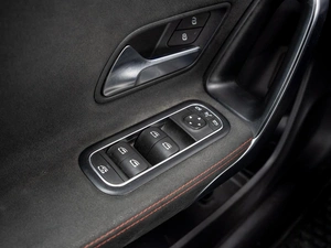 Седан Mercedes-benz CLA-класс 2019 года, 2550000 рублей, Краснодар