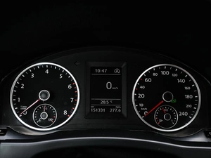 Внедорожник Volkswagen Tiguan 2015 года, 1415000 рублей, Волгоград