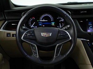 Внедорожник Cadillac XT5 2017 года, 2749050 рублей, Москва