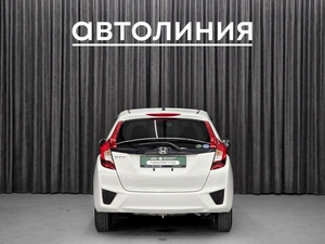 Хетчбэк Honda Fit 2017 года, 950000 рублей, Красноярск