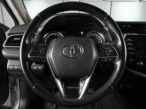 Седан Toyota Camry 2018 года, 3079000 рублей, Аксай