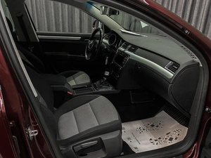 Лифтбек Skoda Superb 2012 года, 955000 рублей, Красноярск