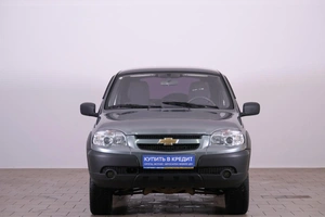 Внедорожник Chevrolet Niva 2014 года, 699000 рублей, Омск